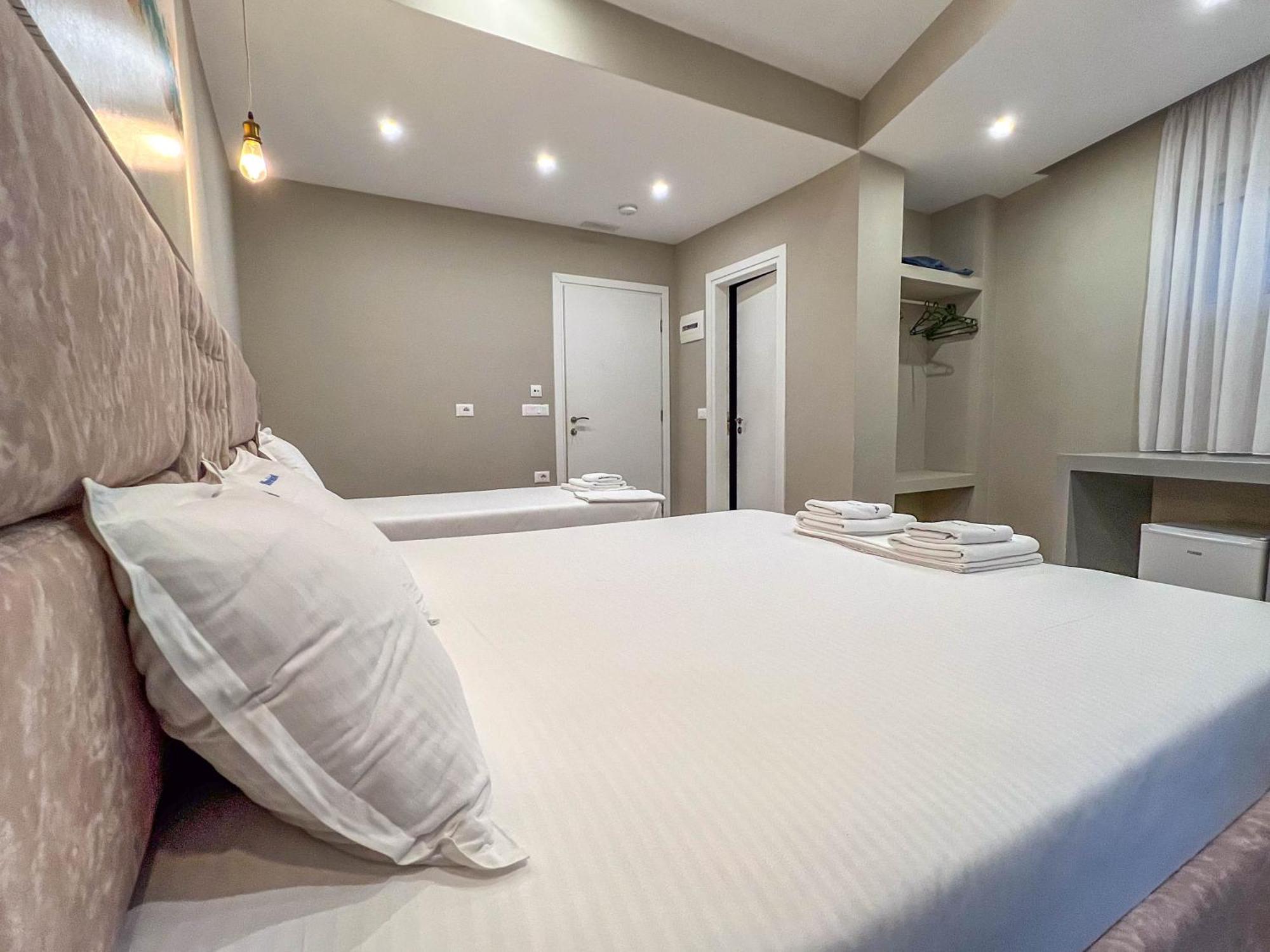 Rumani 3 Islands Hotel Ксамил Екстериор снимка