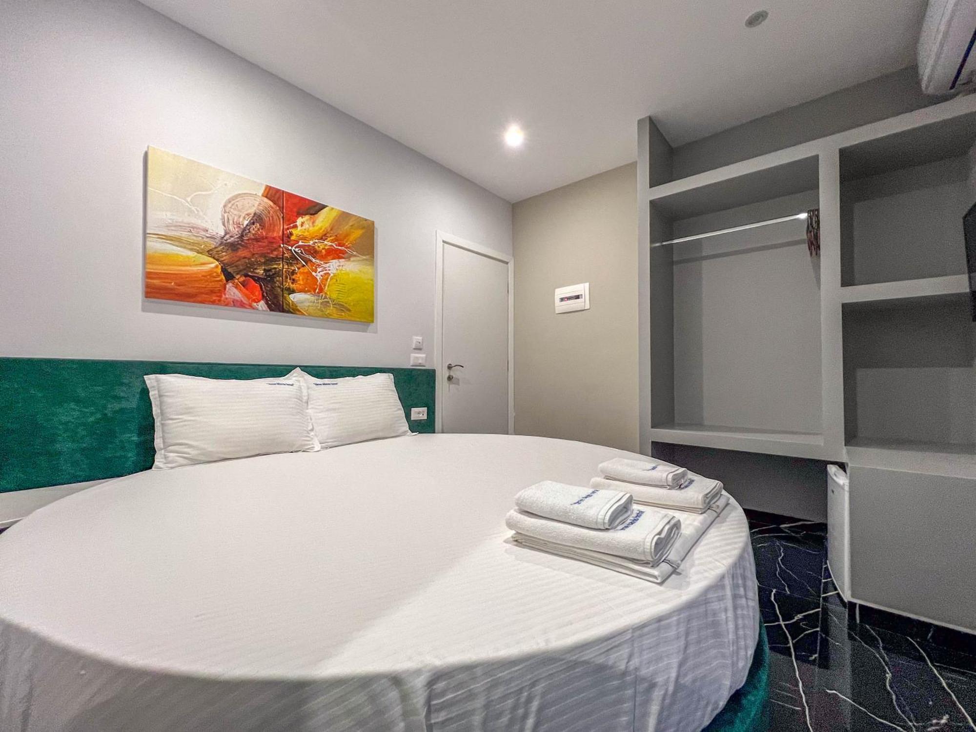 Rumani 3 Islands Hotel Ксамил Екстериор снимка